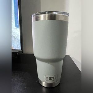 Yeti 30oz Tumbler